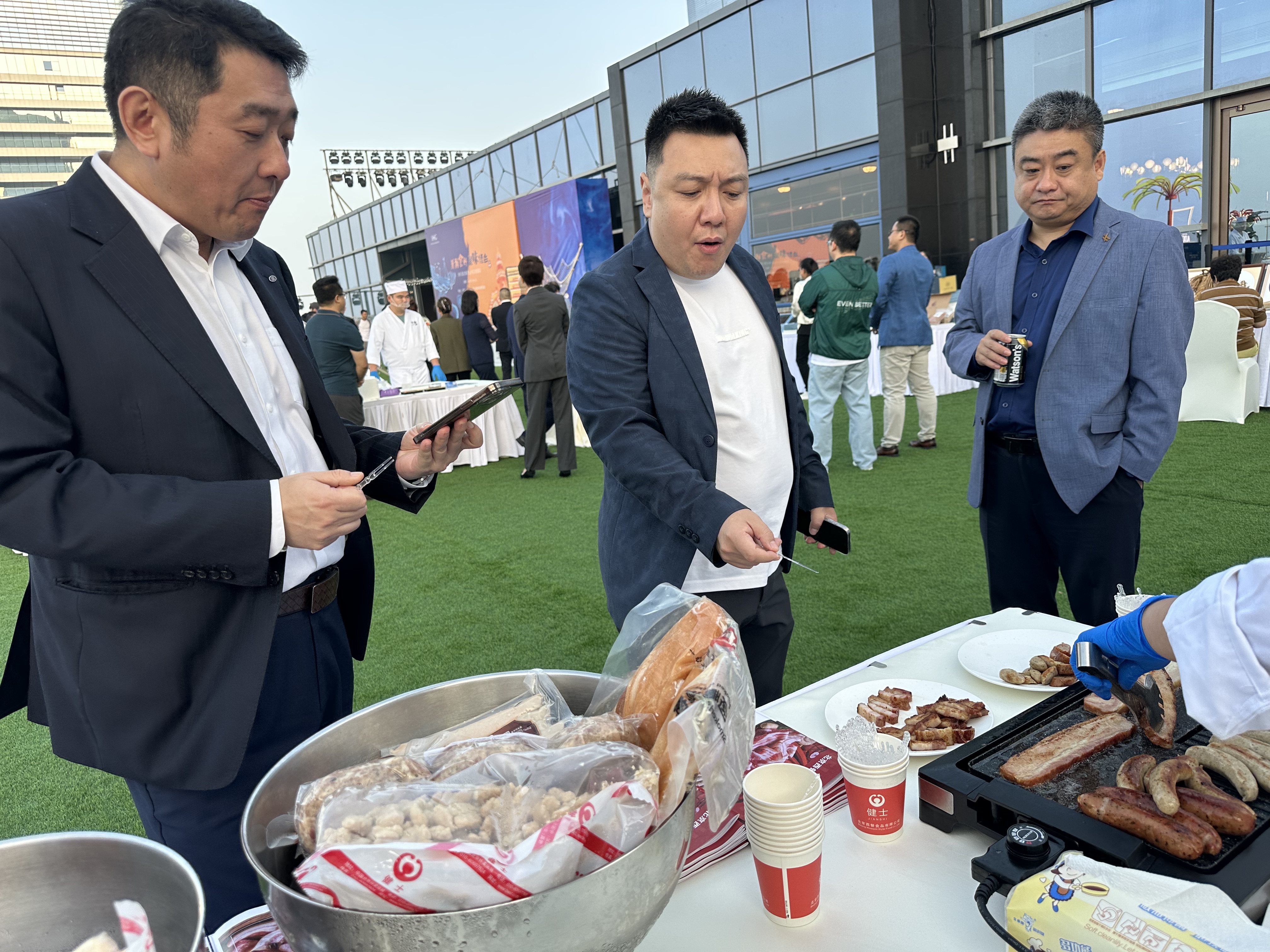 北京西餐美食之旅：從“聚味煙臺”到懷柔豐收節！ title=